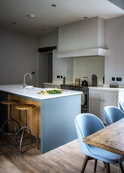 Contemporary Kitchen by Sustainable Kitchens