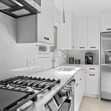 Modern Twist to an Old Condo