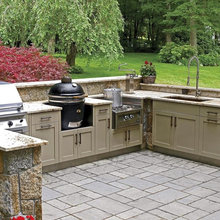 outdoor kitchen