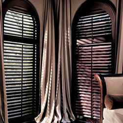 Hunter Douglas Shutters - Windows