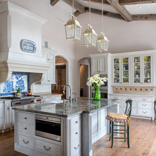 Modern Farmhouse Kitchens