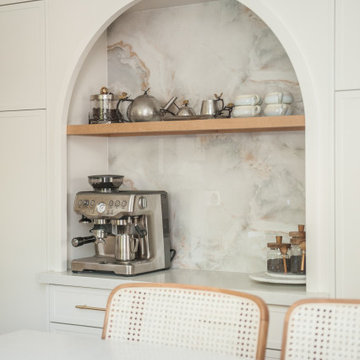 Organic Texture, Sophisticated Form: Story of a Transitional Kitchen