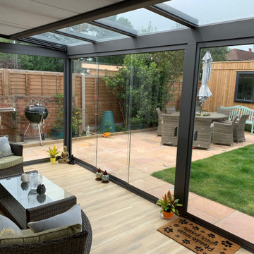 A Glass Rom With a Garden Makeover