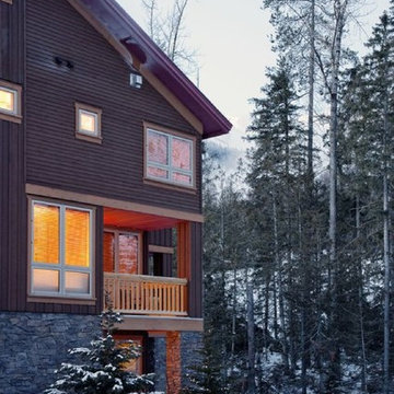 Polar Peak Lodges