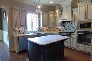 Kitchen photo in New Orleans