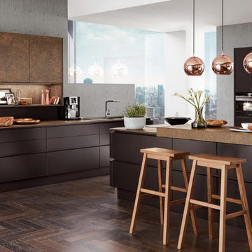 European Cabinet Systems - Metallic Glamour