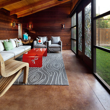 Outdoor Living: Covered Porch