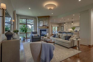 Example of a trendy living room design in Omaha