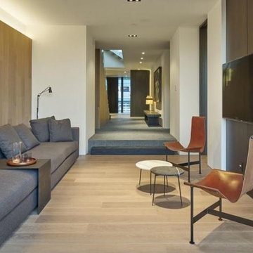 Light Grey Stone - 7 1/2" European Oak
