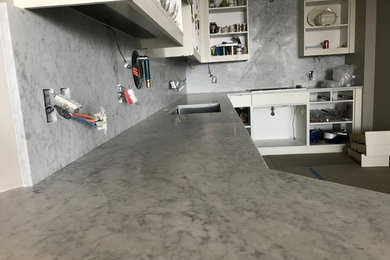 Example of a kitchen design in Austin