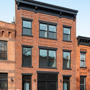 Drei- oder mehrstöckiges Klassisches Haus mit Backsteinfassade in New York