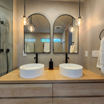 Project Raq (bathrooms)
