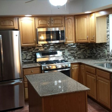 Kitchen Renovation Photos, Countertops done in Silestone, Sienna Ridge
