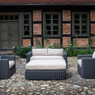 Toja Patio Furniture - Yorkville Love Seat Set - House