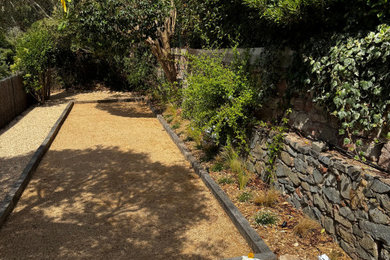 Réalisation d'un jardin méditerranéen.