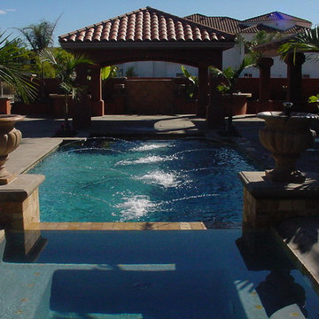 Pools/Spas