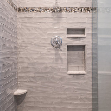 curbless master shower