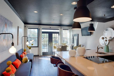 Kitchen - kitchen idea in Dallas