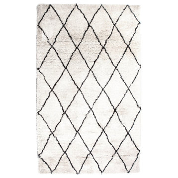 Natural and Black Diamond Rug 5' x 7'5", By-Boo Rox
