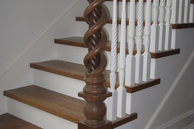 Example of a minimalist staircase design in New York