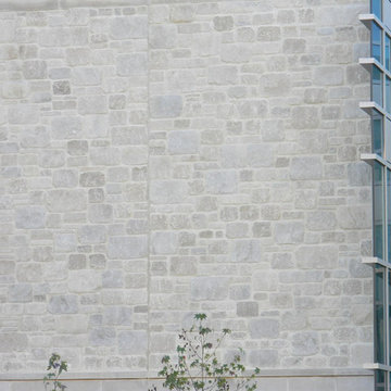 Indiana Limestone Tumbled Veneer
