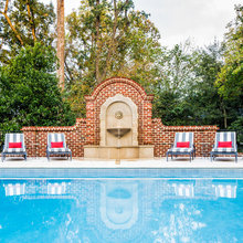 Pool Water Features