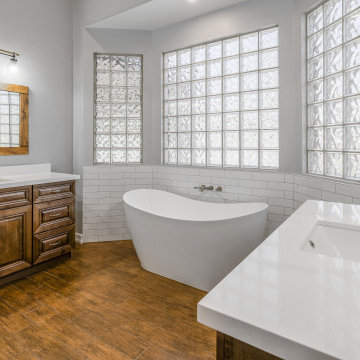 Elizabeth & Shawn's Master Bathroom Upgrade