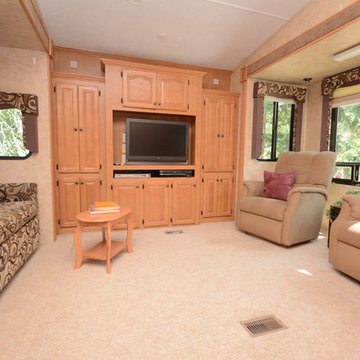 Outdoor Recreation Trailer (5th-Wheel)
