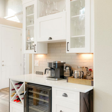 Vacquero Circle - Rustic Beech Transitional Kitchen