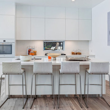 Contemporary Kitchen
