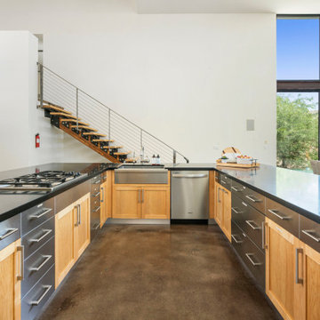 Dessert Hillside Retreat