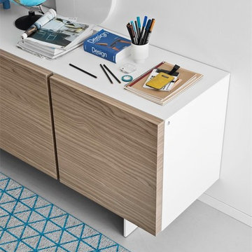 Sipario 3 Door Buffet - Matte Optic White and Natural Frame