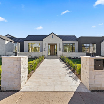 Record-Breaking Bar Z Estate: Resort Pool, Sport Court & Full Mountain Views in