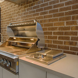 White & Stainless Thornbury - BBQs
