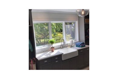 Laundry room - transitional laundry room idea in Philadelphia