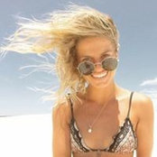 Lauren Mahon's photo