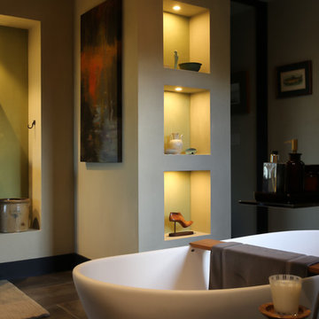 Master Bathroom - Venetian Plaster