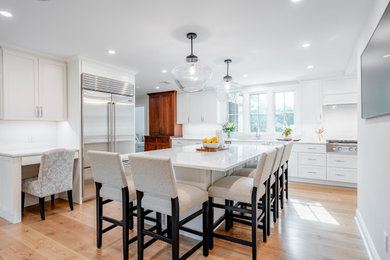 Transitional Style White Kitchen