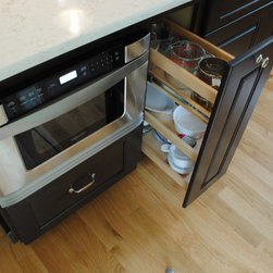 Bright and Spacious Kitchen Addition - Kitchen Cabinetry