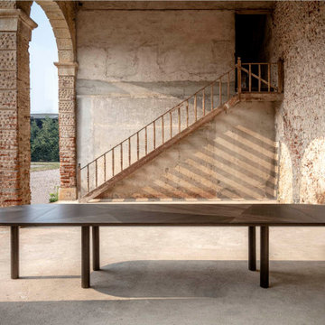La Famiglia 0.1 dining table