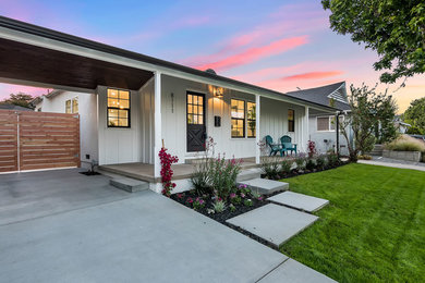 Inspiration for a timeless home design remodel in Los Angeles