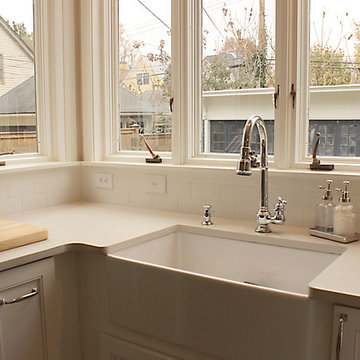 Elegant Farmhouse Kitchen