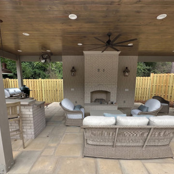 Outdoor Kitchen