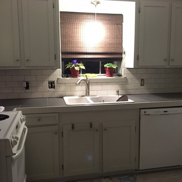 Inexpensive Starter Home Kitchen Update - DIY