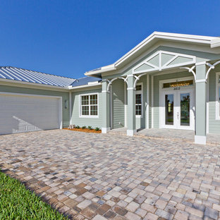 Key West Style "Beau Rivage" Waterfront/2 garages/workout room