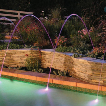 Crystal Fountains DEFO Laminar Fountains, Swimming Pool Designer, Watershape Con