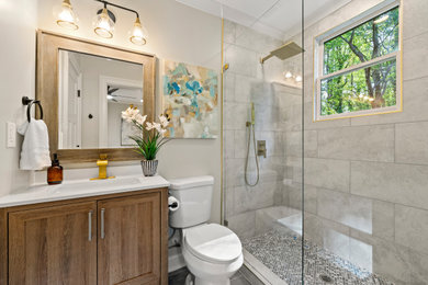 Transitional bathroom photo in Atlanta