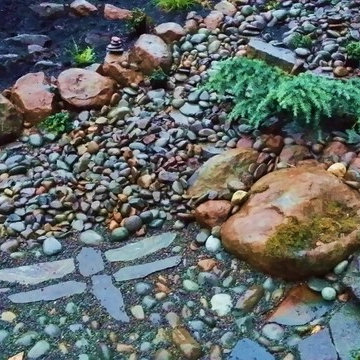 Edgecliff Estates Permeable Patio w/Rain Garden Makeover