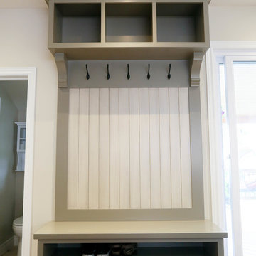Georgetown Entry Storage & Coat Rack