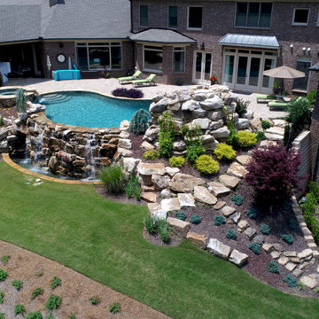 Marietta Infinity Pool